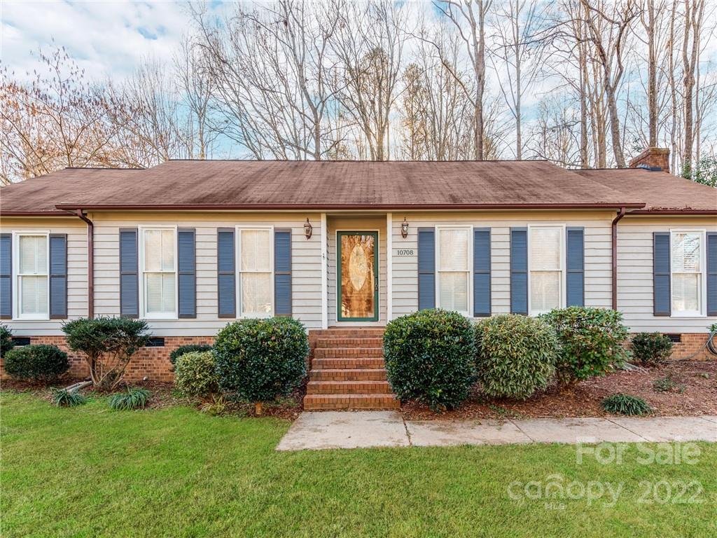 Property image 1 at 10708 Danesway Lane, Cornelius, NC 28031