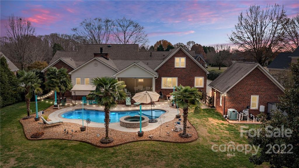 Property image 1 at 6016 Highview Road, Matthews, NC 28104