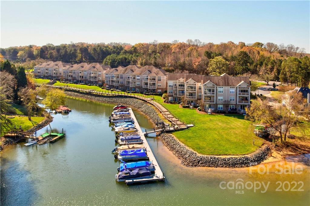 Property image 1 at 104 Pier 33 Drive, Mooresville, NC 28117