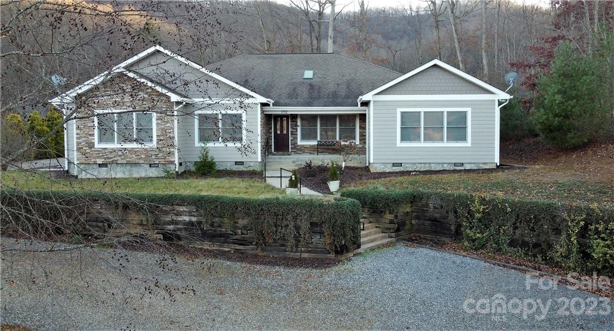 Property image 1 at 132 Bobcat Trail, Clyde, NC 28721