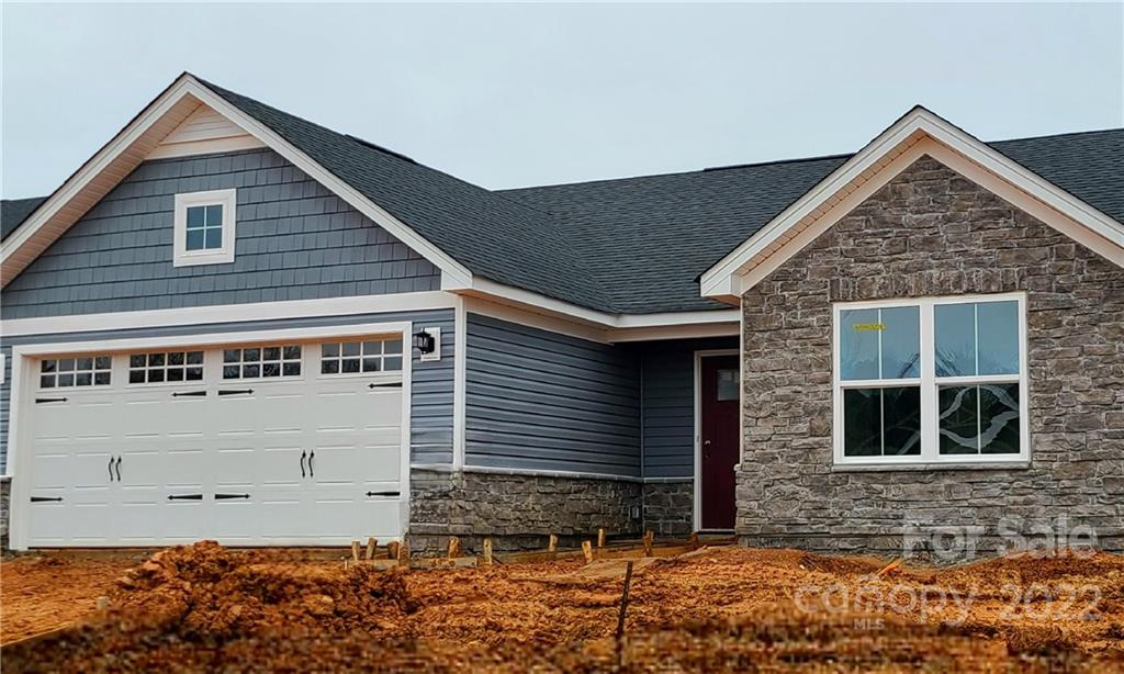 Property image 1 at 621 Grandiflora Avenue, Lancaster, SC 29720