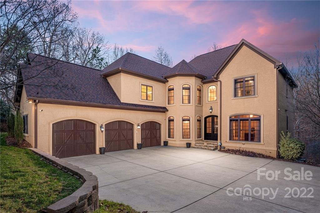 Property image 1 at 15501 Eagleview Drive, Charlotte, NC 28278