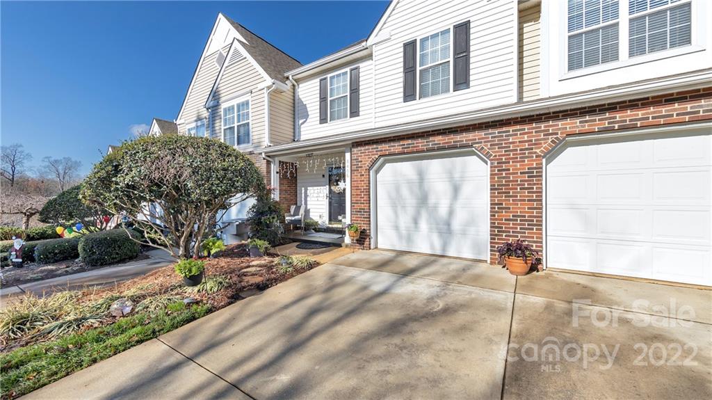 Property image 1 at 8406 Southgate Commons Drive, Charlotte, NC 28277