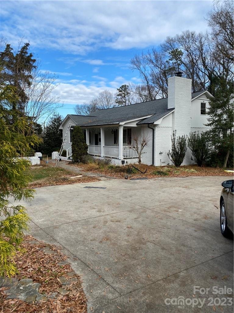 Property image 1 at 1001 Coddington Place, Charlotte, NC 28211