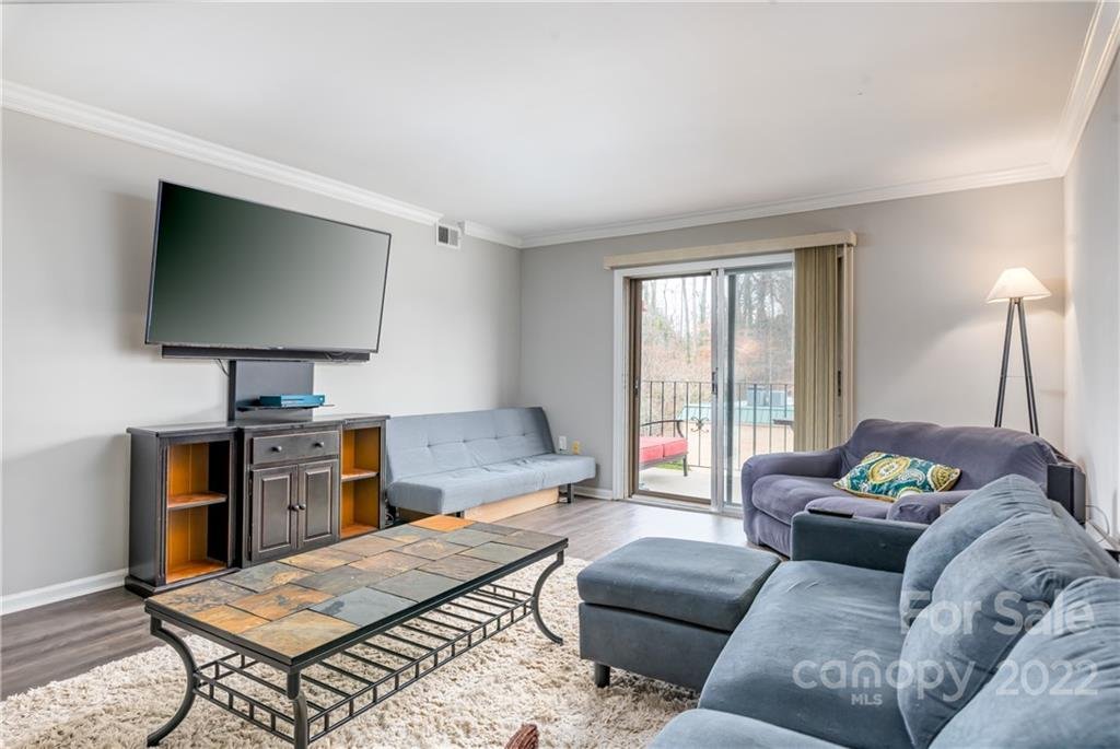 4739 Hedgemore Drive