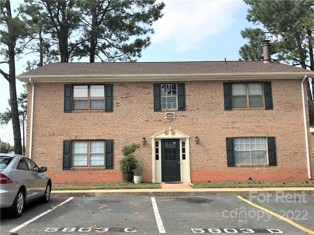 Property image 1 at 5803 Hunting Ridge Lane, Charlotte, NC 28212