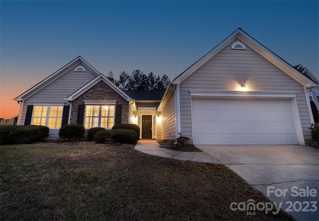 Property image 1 at 11527 Leigh Glen Circle, Charlotte, NC 28269