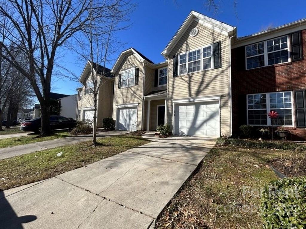 Property image 1 at 7637 Abigail Glen Drive, Charlotte, NC 28212