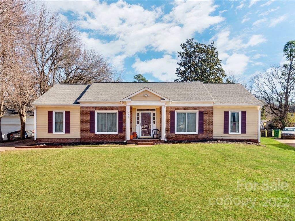 Property image 1 at 2615 Baystock Road, Charlotte, NC 28208