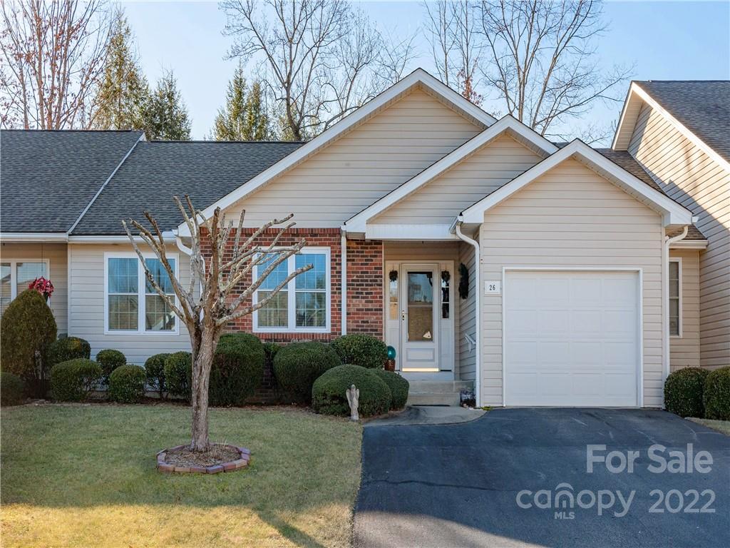 Property image 1 at 26 S Woodridge View Court, Hendersonville, NC 28791
