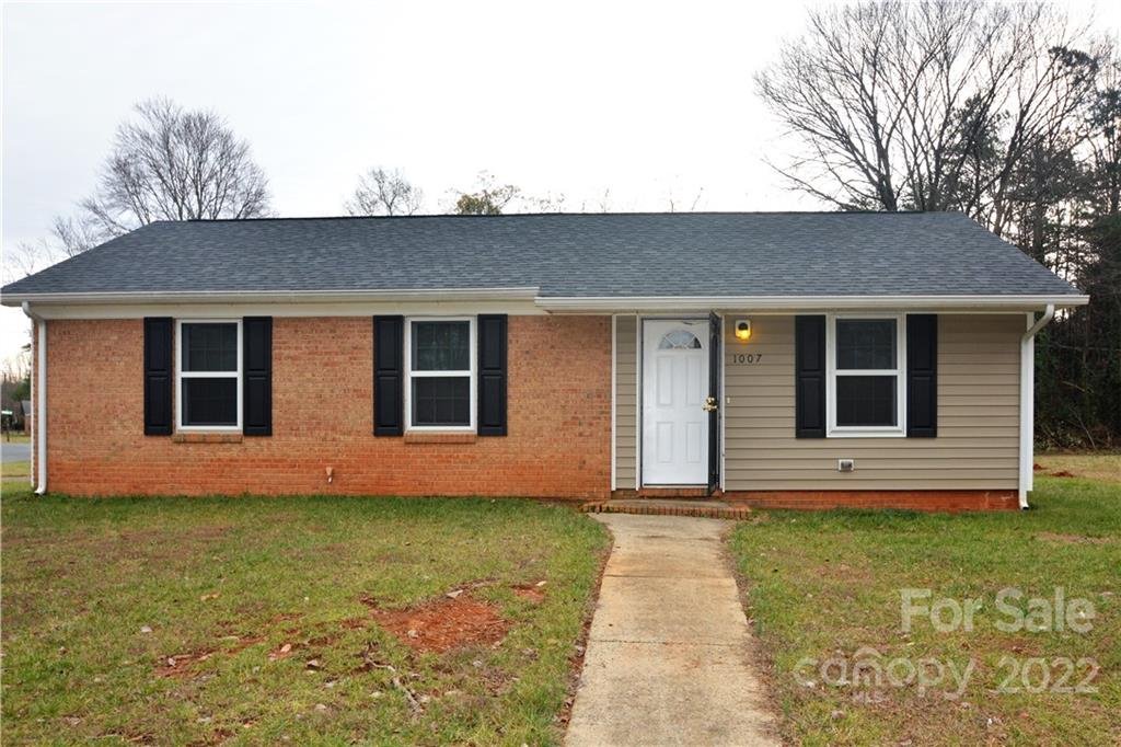 Property image 1 at 1007 Dedmon Drive, Charlotte, NC 28216