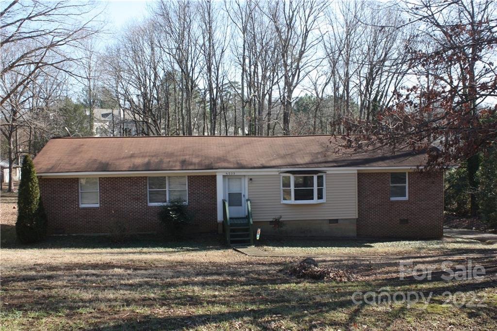 Property image 1 at 5035 Lochlain Drive, Charlotte, NC 28217