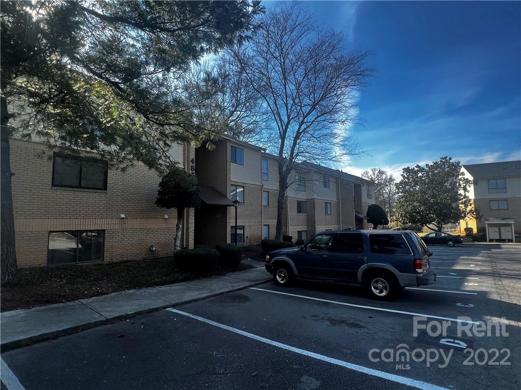 Property image 1 at 4824 Spring Lake Drive, Charlotte, NC 28212