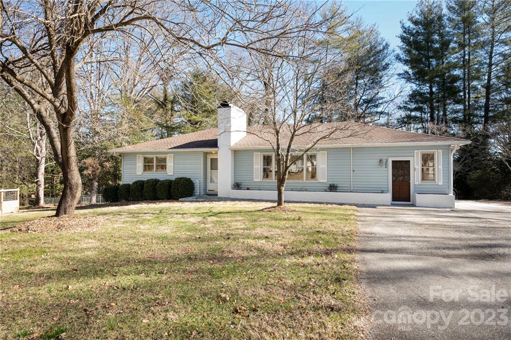 Property image 1 at 280 Crabapple Hill Lane, Hendersonville, NC 28792