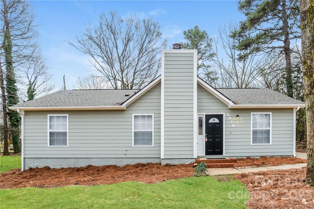 Property image 1 at 4610 Grenada Drive, Charlotte, NC 28227