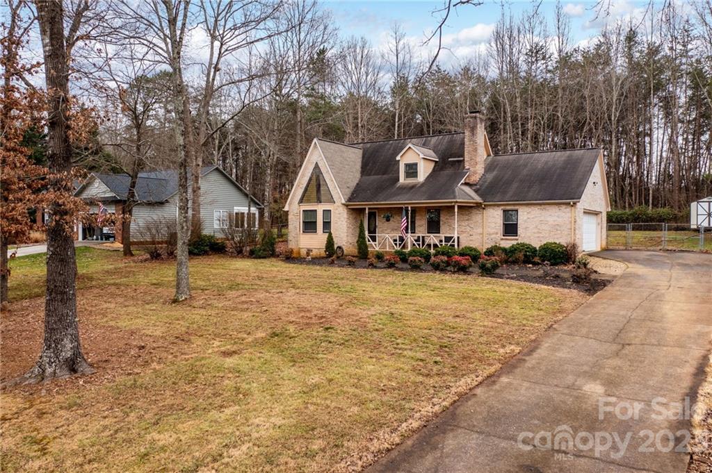 Property image 1 at 2520 36th Avenue, Hickory, NC 28601