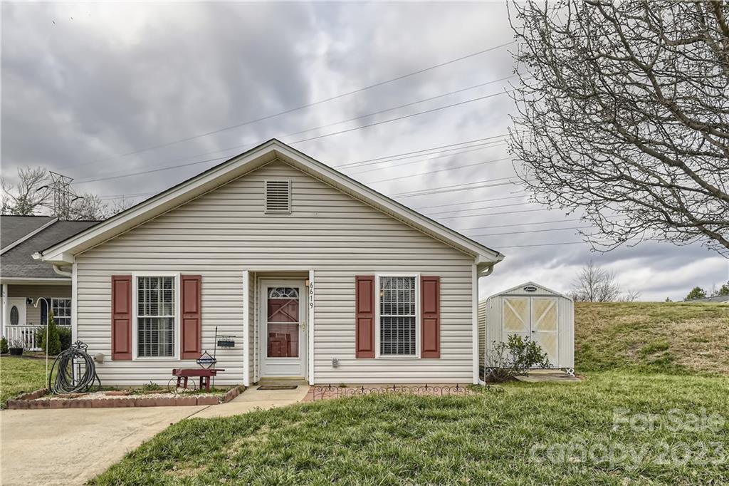 Property image 1 at 6619 Hampton Way Drive, Charlotte, NC 28213