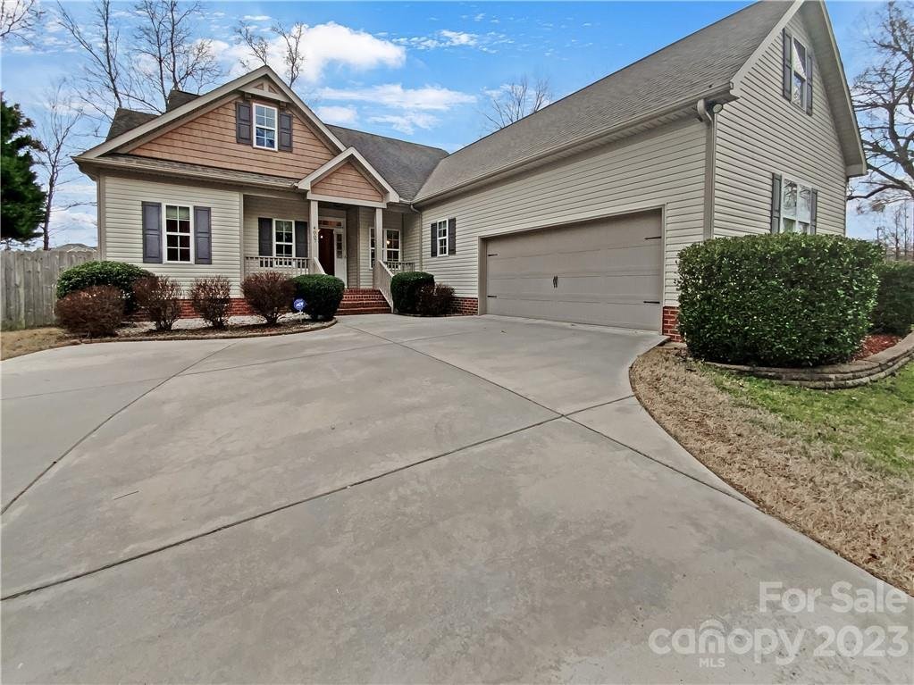 Property image 1 at 4007 Harrisburg Drive, Harrisburg, NC 28075