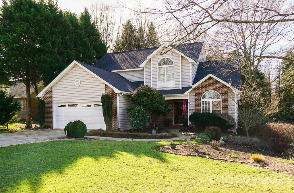 Property image 1 at 1518 34th Avenue Lane, Hickory, NC 28601