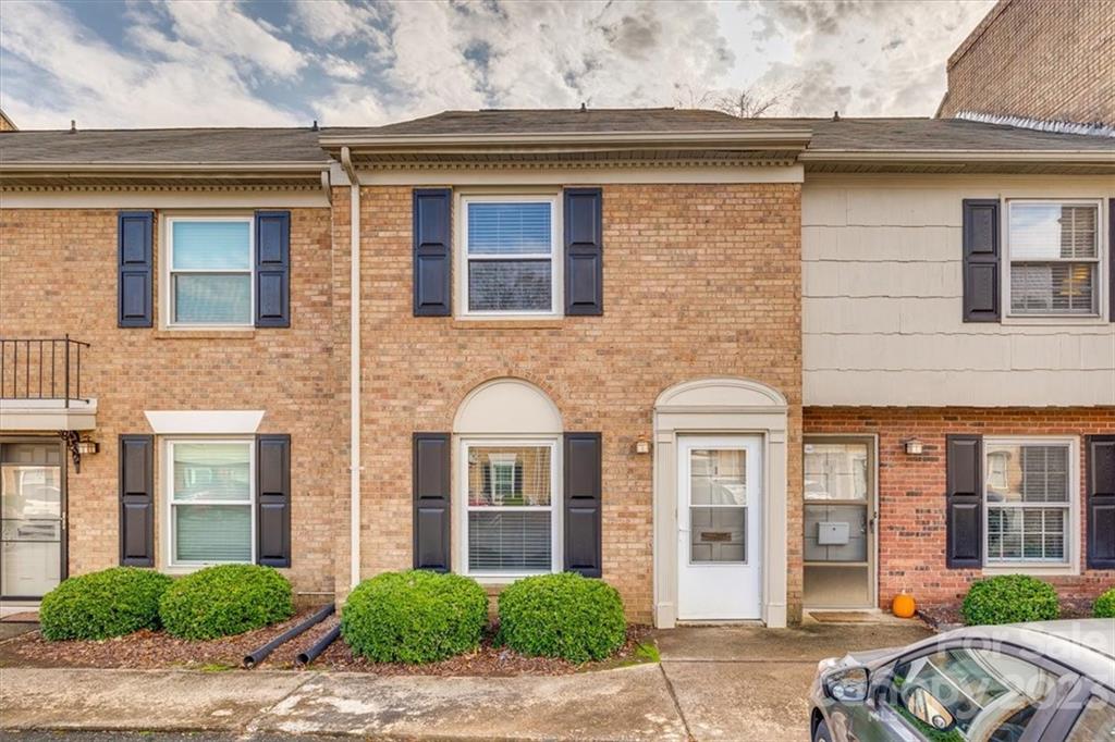 Property image 1 at 3722 Park Road, Charlotte, NC 28209