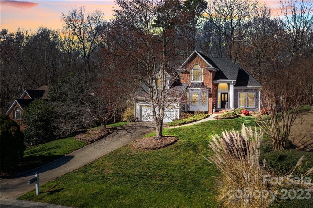 Property image 1 at 912 Gateshead Lane, Matthews, NC 28105