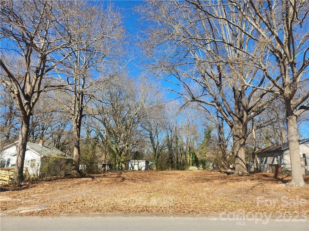 Property image 1 at 1208 W Mauney Avenue, Gastonia, NC 28052