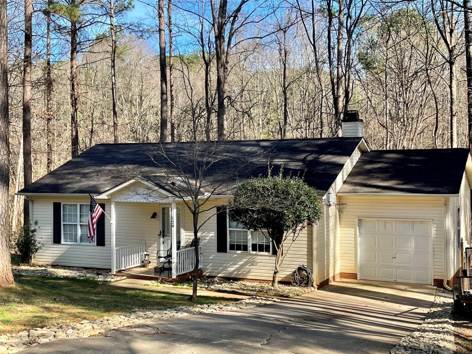 Property image 1 at 129 Mills Valley Drive, Mooresville, NC 28117