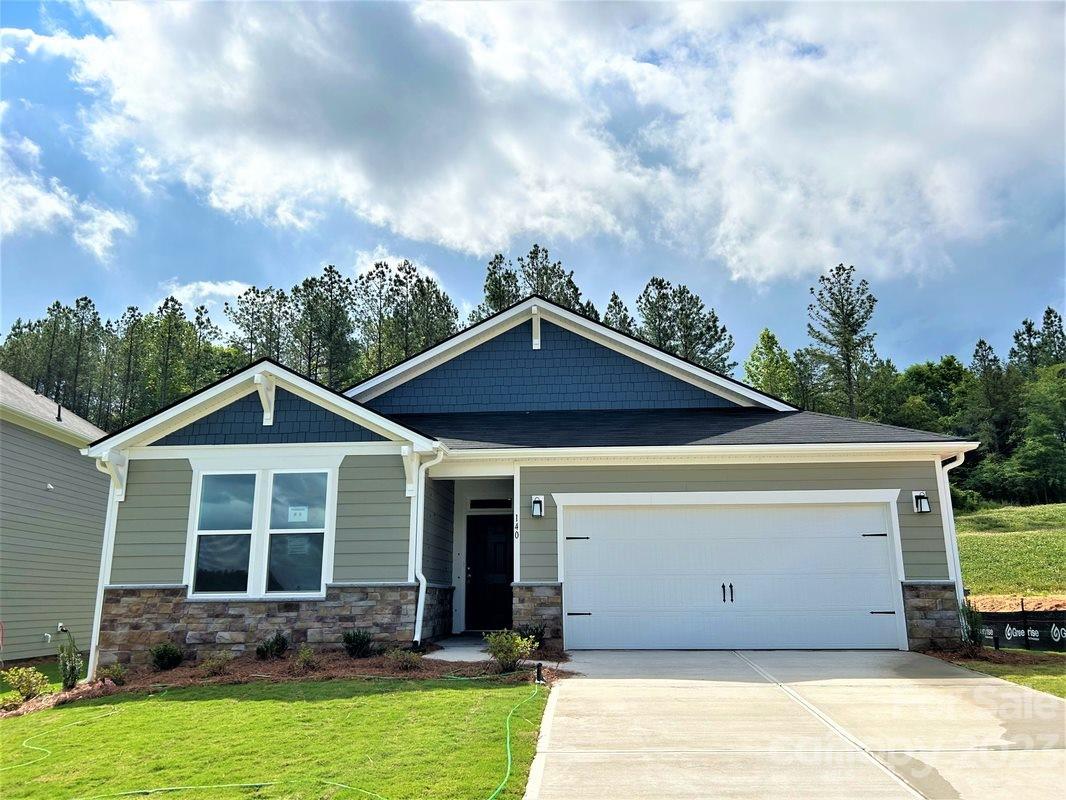 Property image 1 at 140 Lancashire Court, Denver, NC 28037