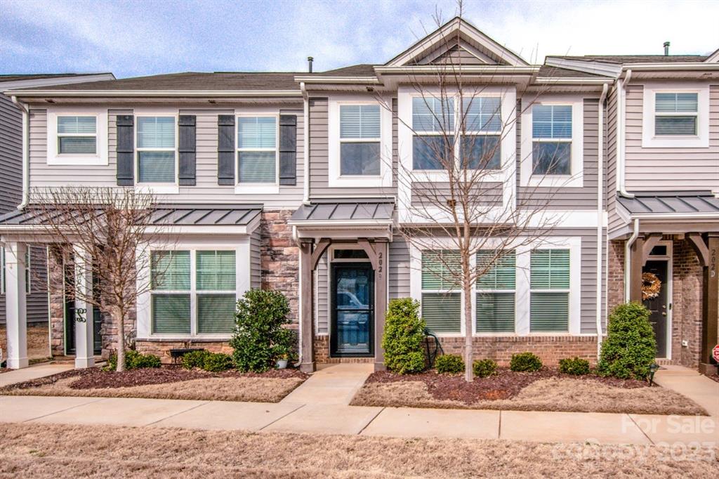 Property image 1 at 202 Waterlynn Ridge Road, Mooresville, NC 28117