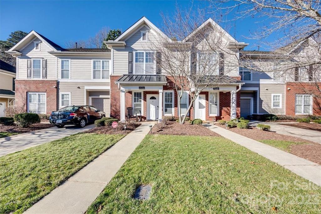 15214 Coventry Court Lane