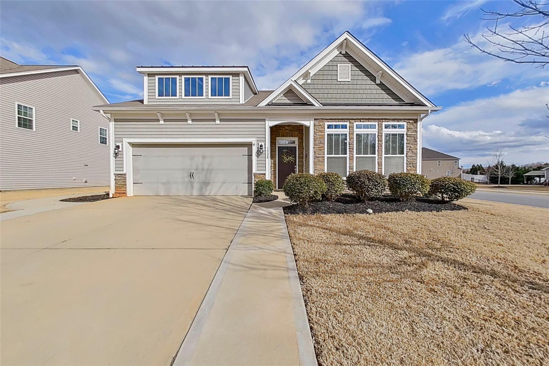 1528 Hedge Apple Road