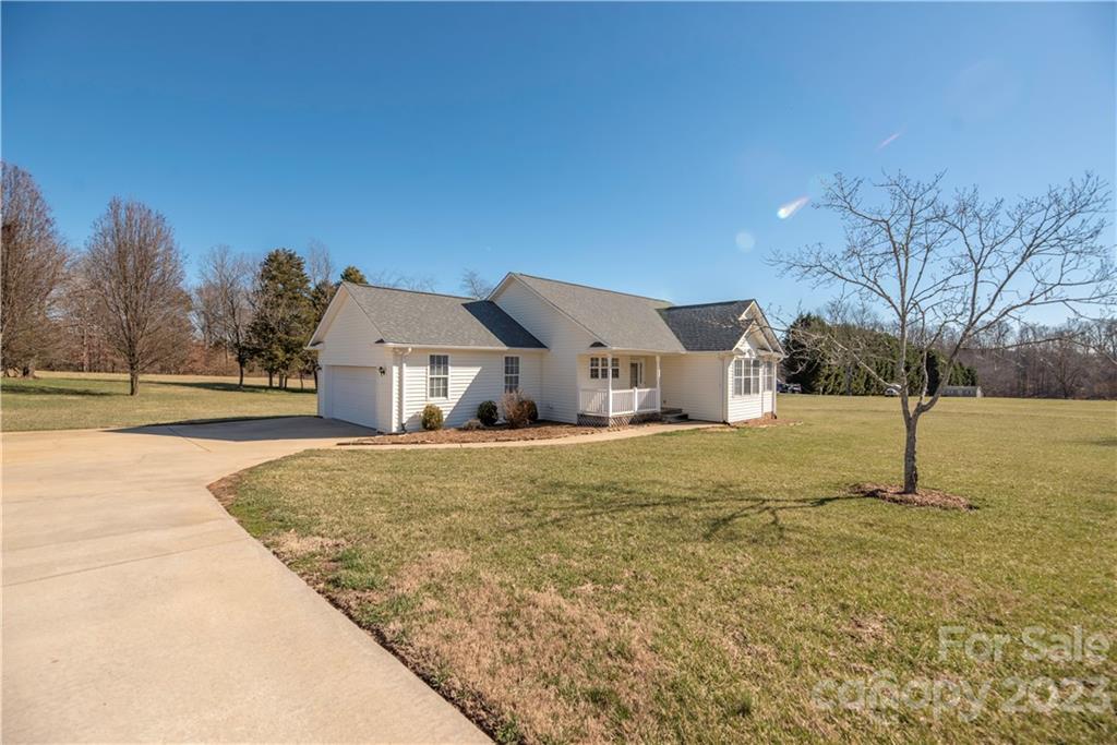 Property image 1 at 133 Lynnette Drive, Mt Ulla, NC 28125