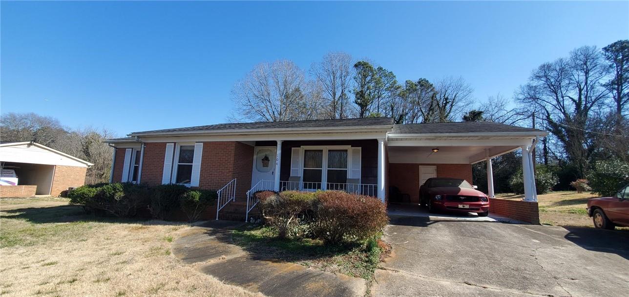 Property image 1 at 104 Fairway Drive, Belmont, NC 28012