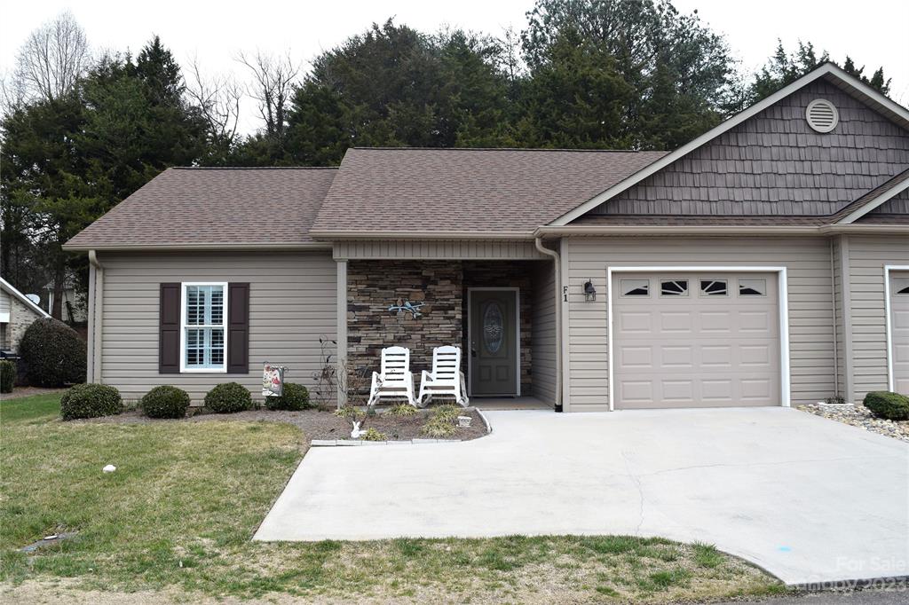 Property image 1 at 505 2nd Street Place, Conover, NC 28613