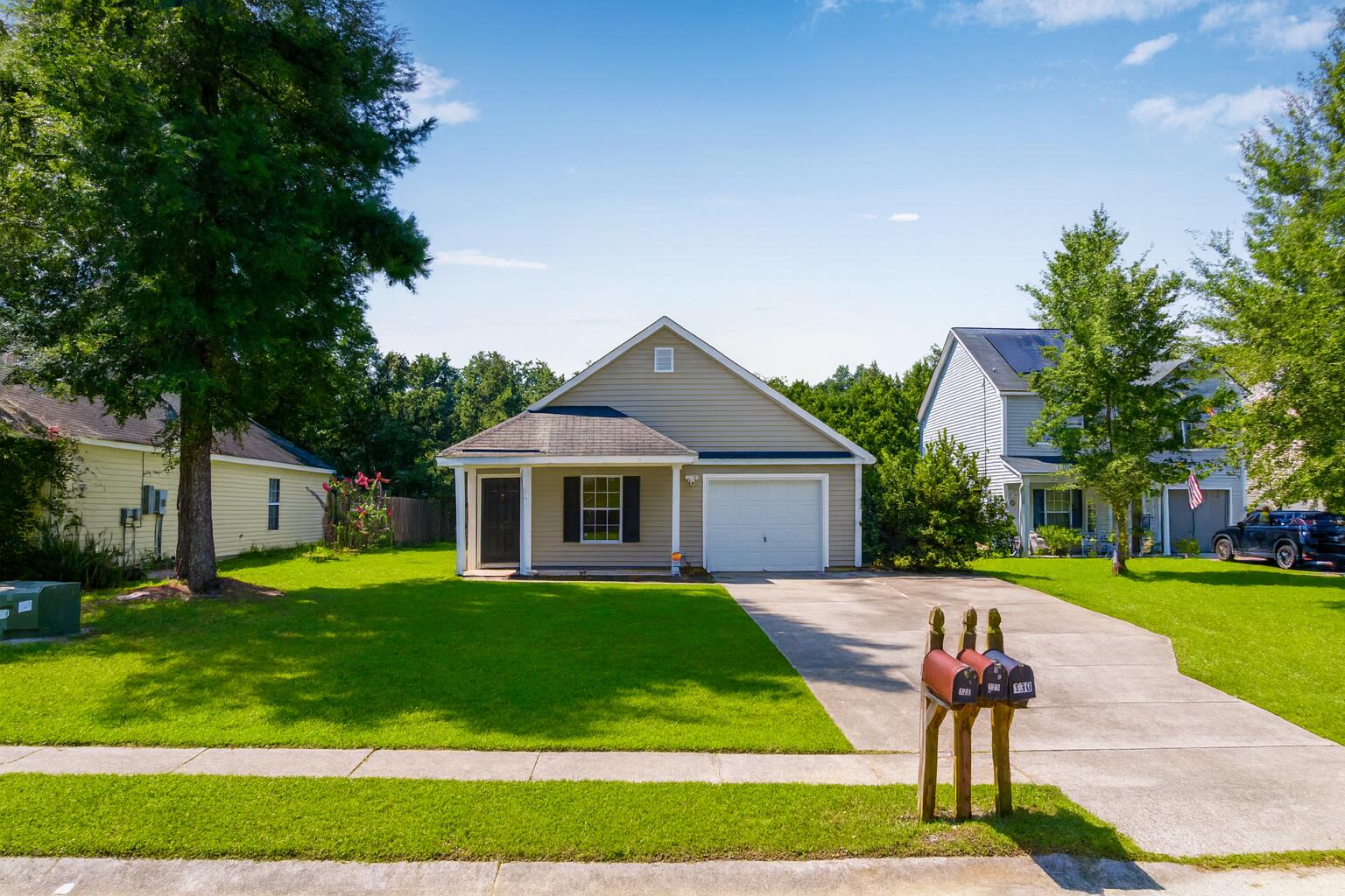Property at 129 Ducane Street, Summerville, SC 29483