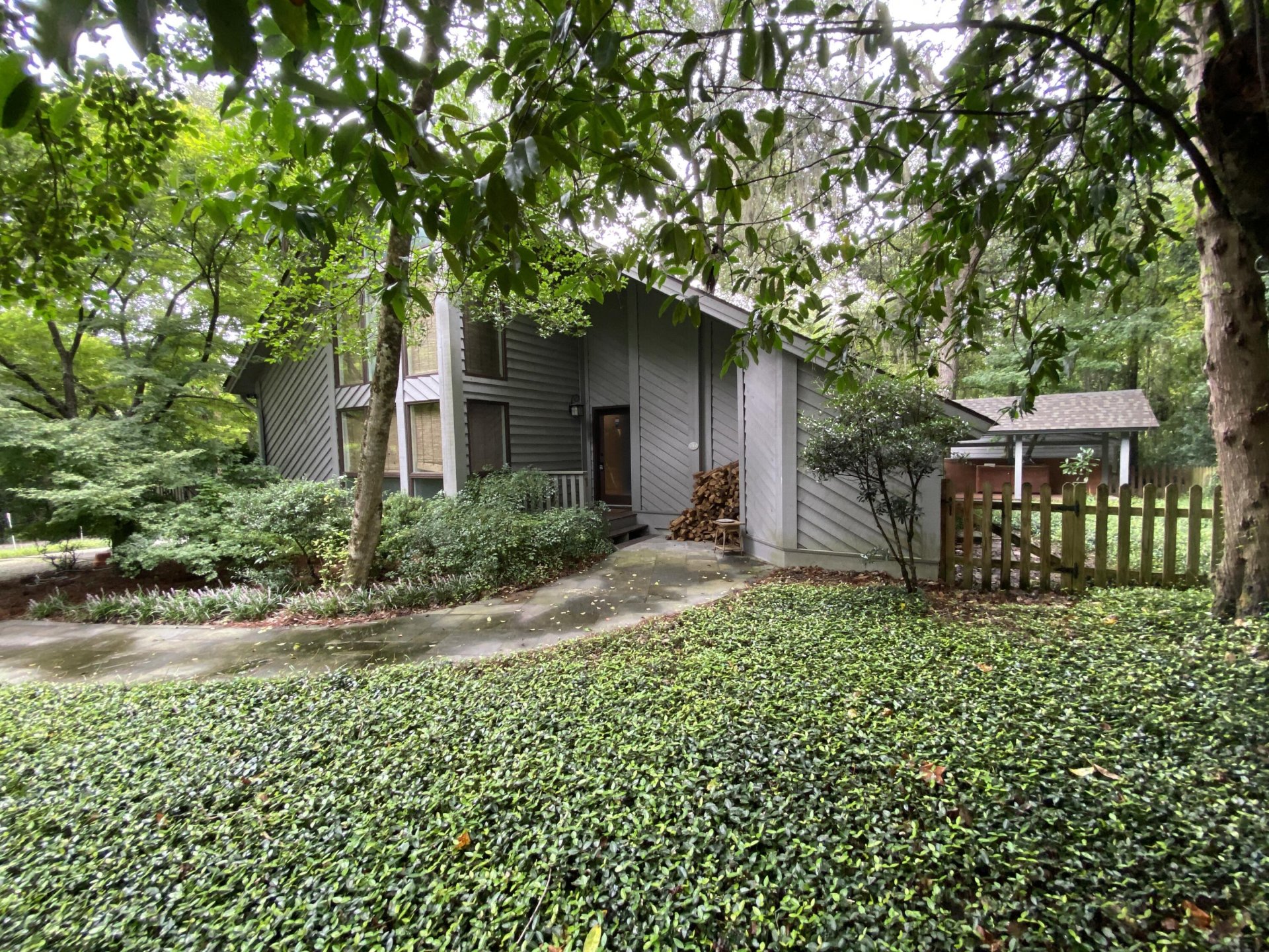 523 W Carolina Avenue