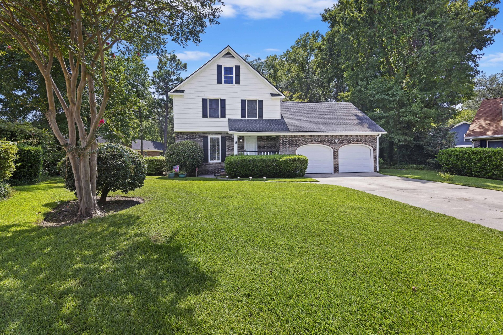 Property image 1 at 5 Avon Court, Charleston, SC 29407