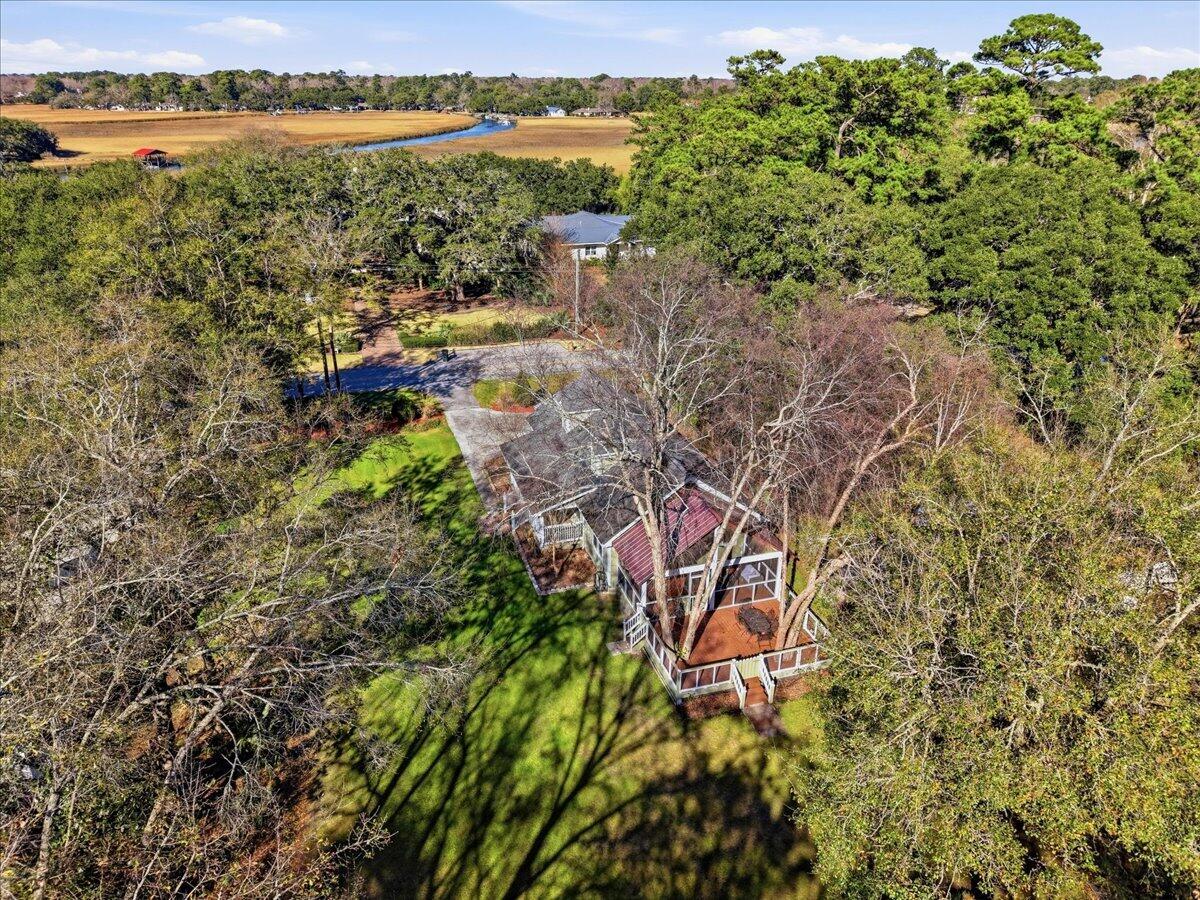 1309 N Edgewater Drive