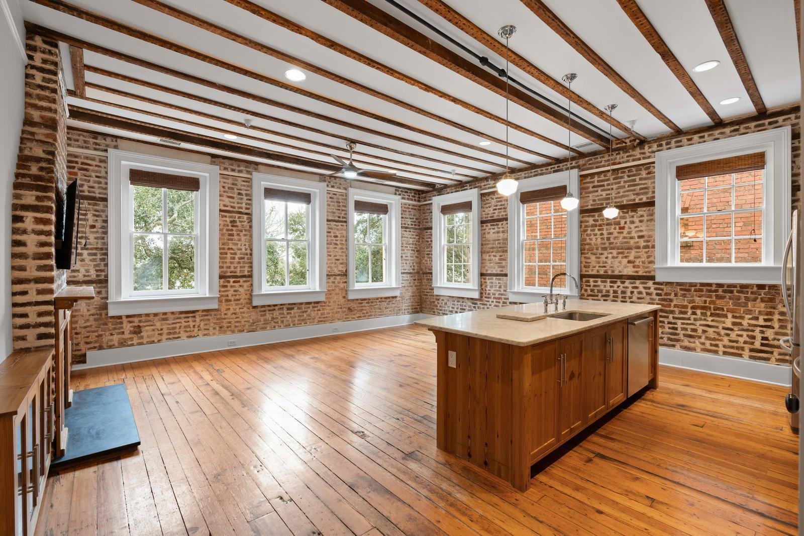 125 Meeting Street D