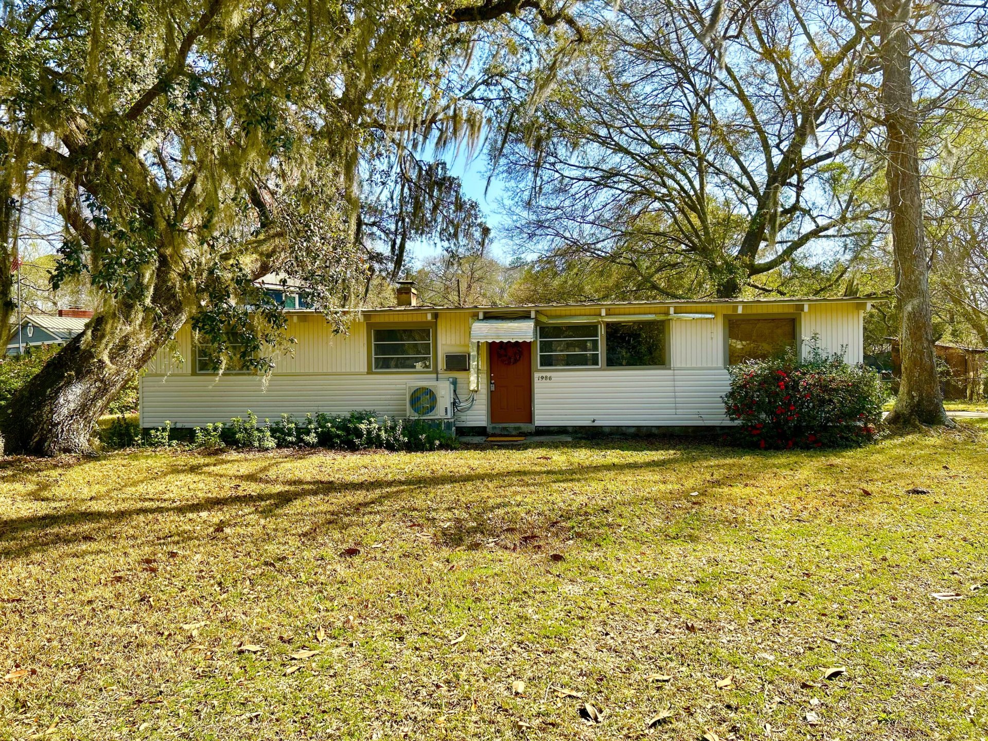 Property image 1 at 1986 Raina St, Johns Island, SC 29455