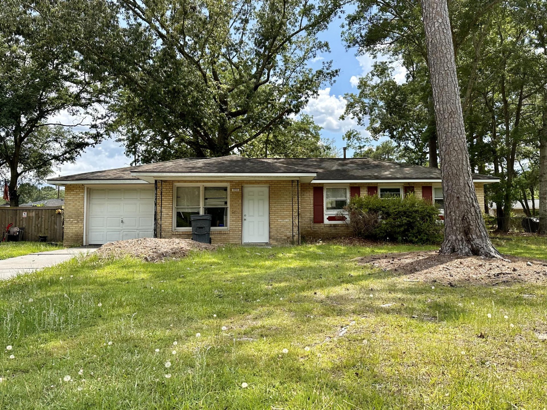 Property at 7711 Desmond Avenue, North Charleston, SC 29418
