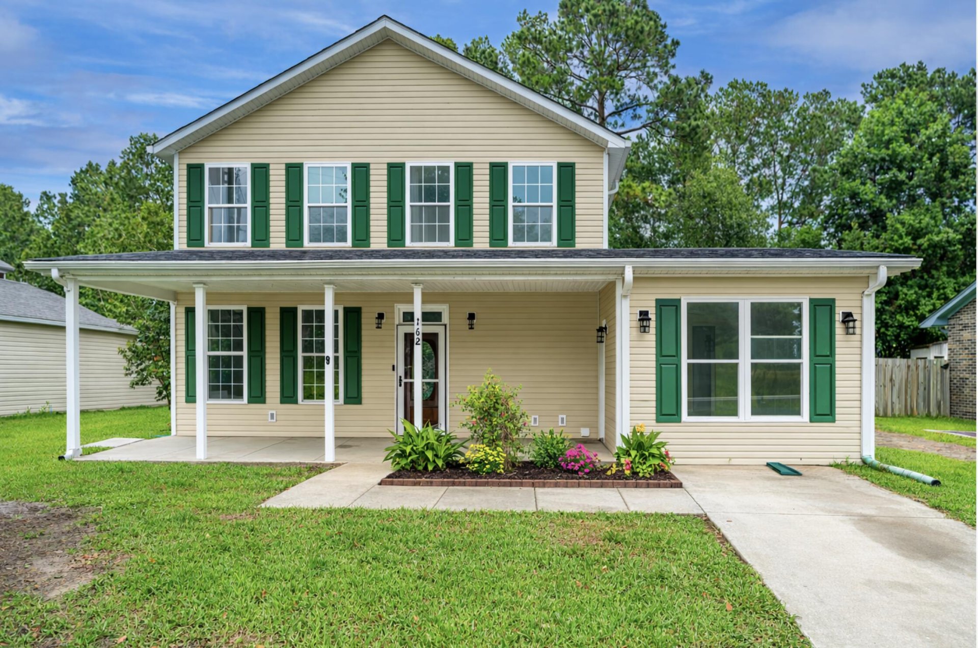 Sedgefield, Goose Creek community