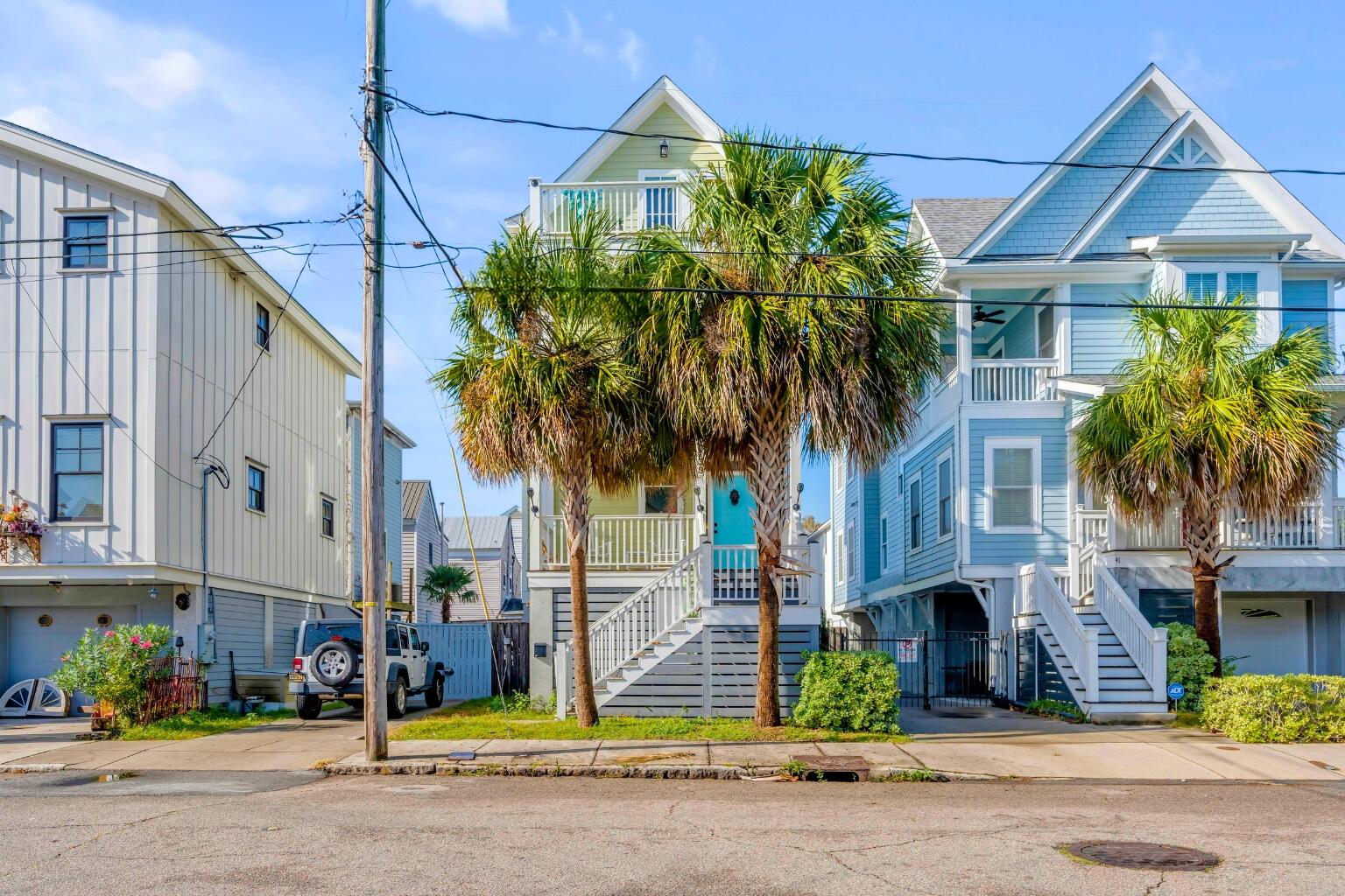 Property image 1 at 39 Aiken Street, Charleston, SC 29403