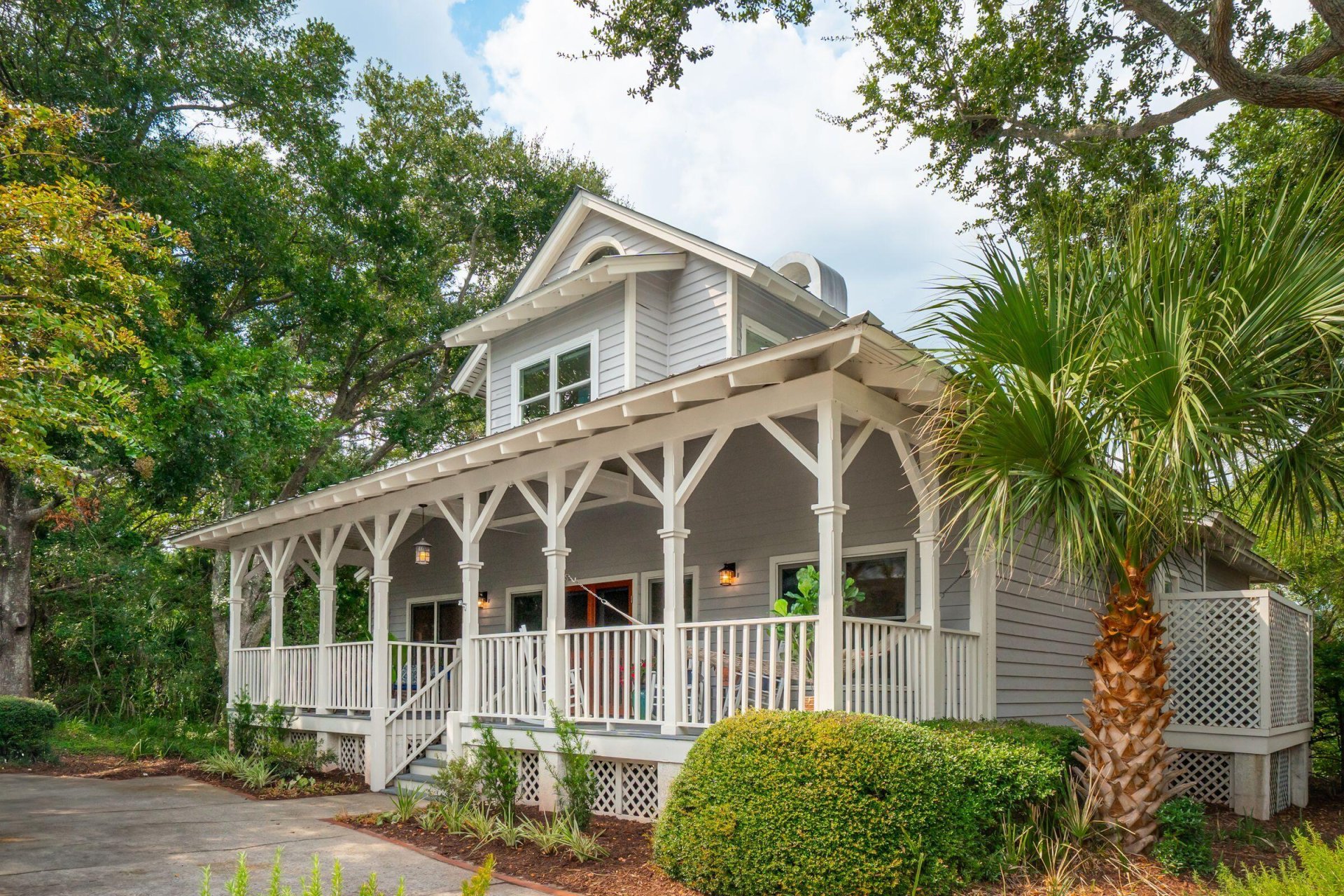 Property image 1 at 94 Seaside Cottage Lane, Isle of Palms, SC 29451