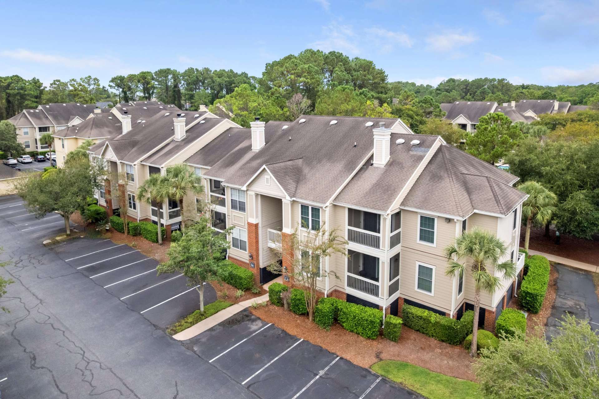 Property image 1 at 1600 Long Grove Drive 913, Mount Pleasant, SC 29464