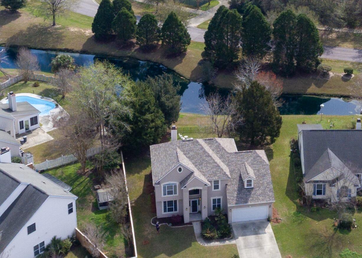 Village Green, Charleston community