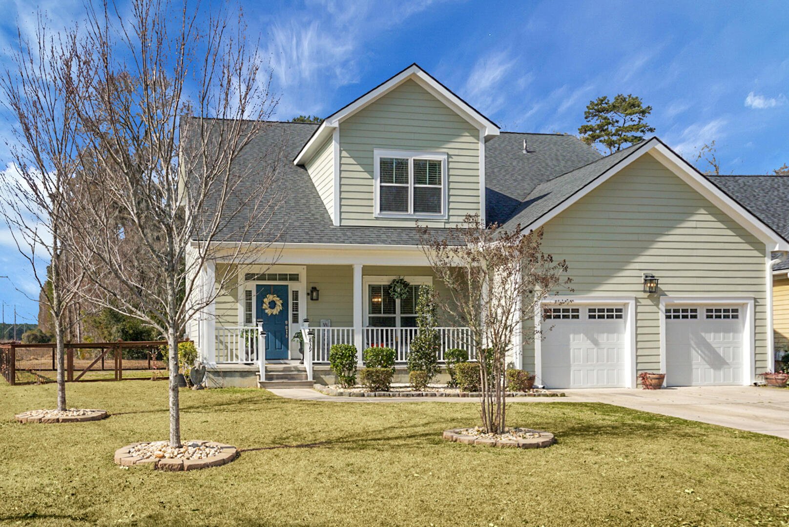 Hunt Club, Charleston community