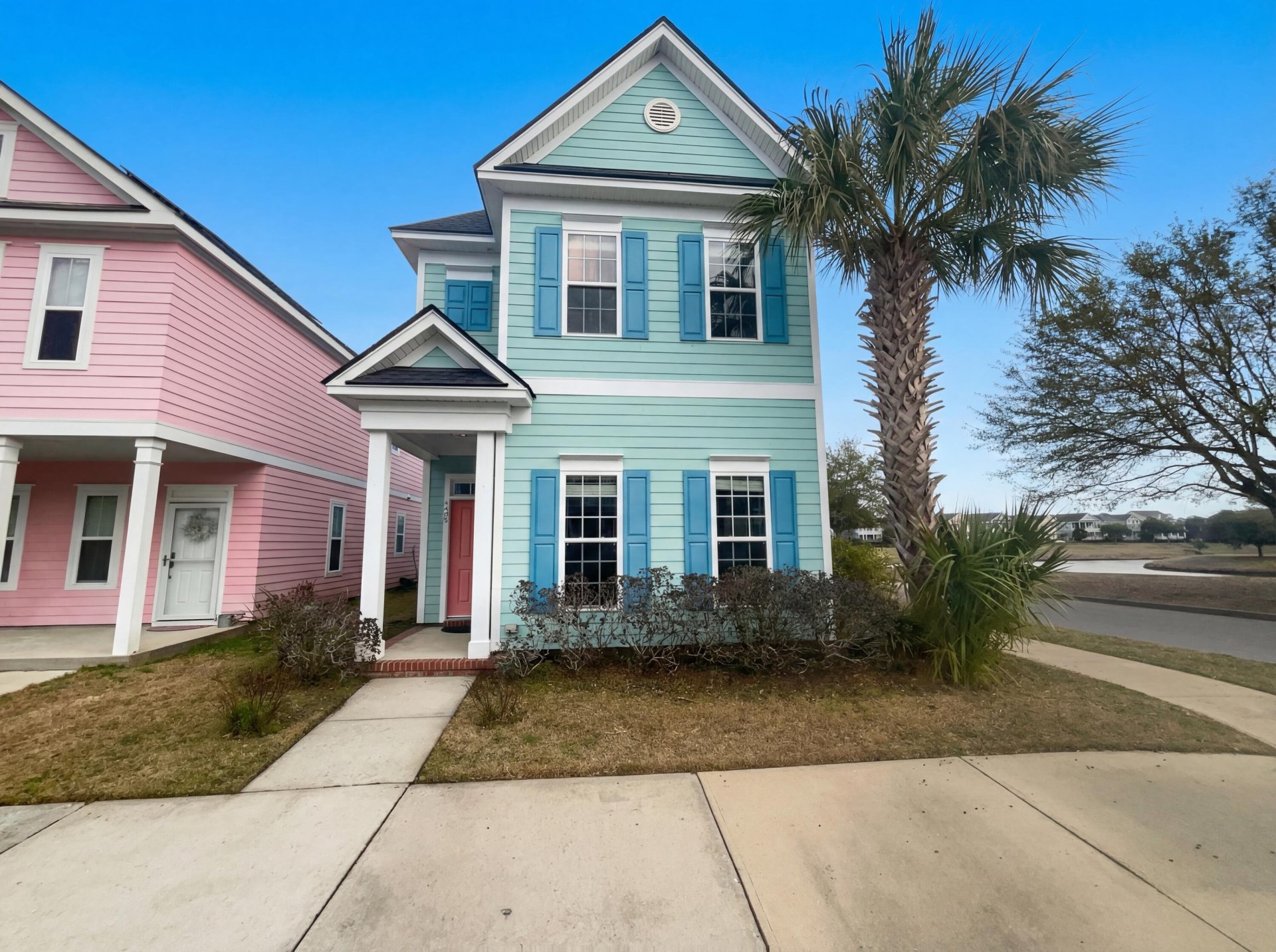 400 Forsythia Avenue