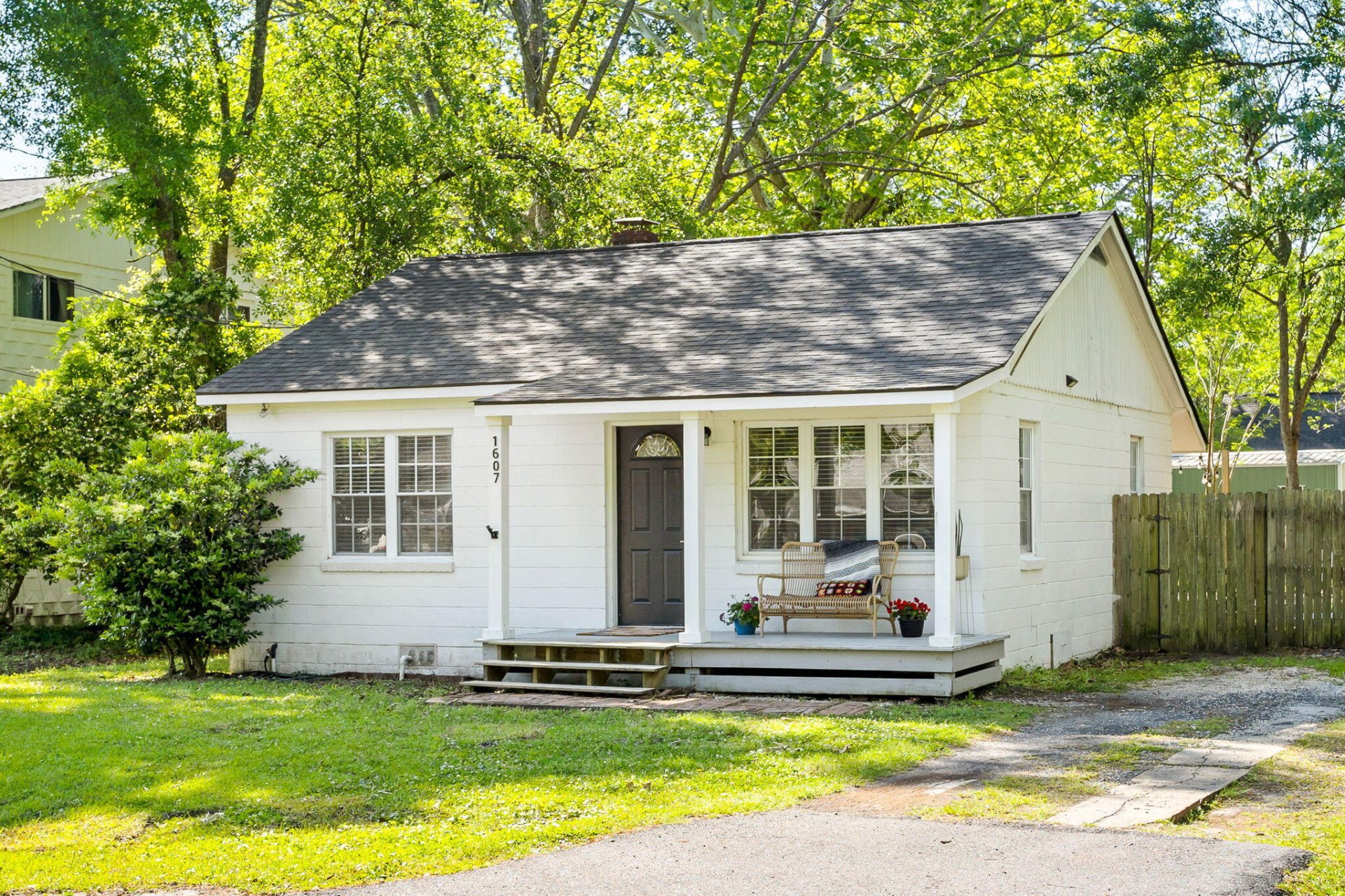 Property image 1 at 1607 Acacia Street, Charleston, SC 29407