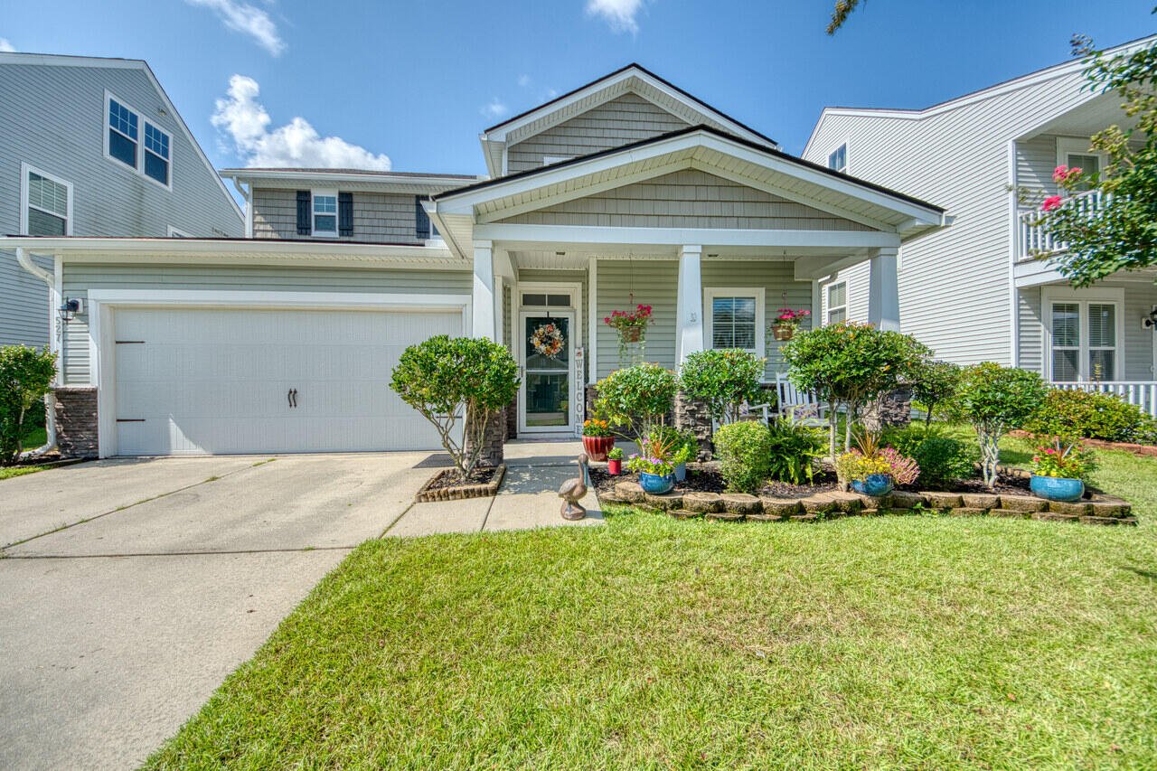 Property at 527 Crossland Drive, Moncks Corner, SC 29461